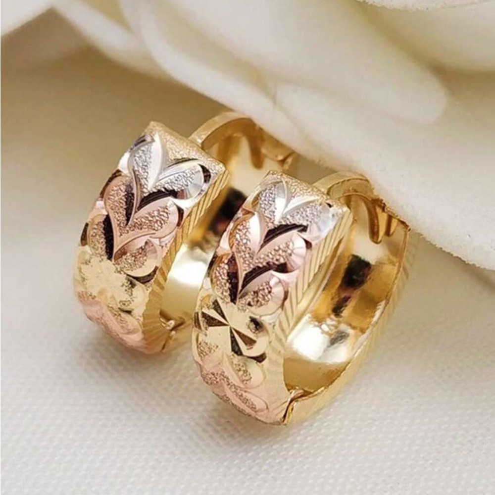 💛 Heart Linked Gold, Silver & Pink Heart Earrings